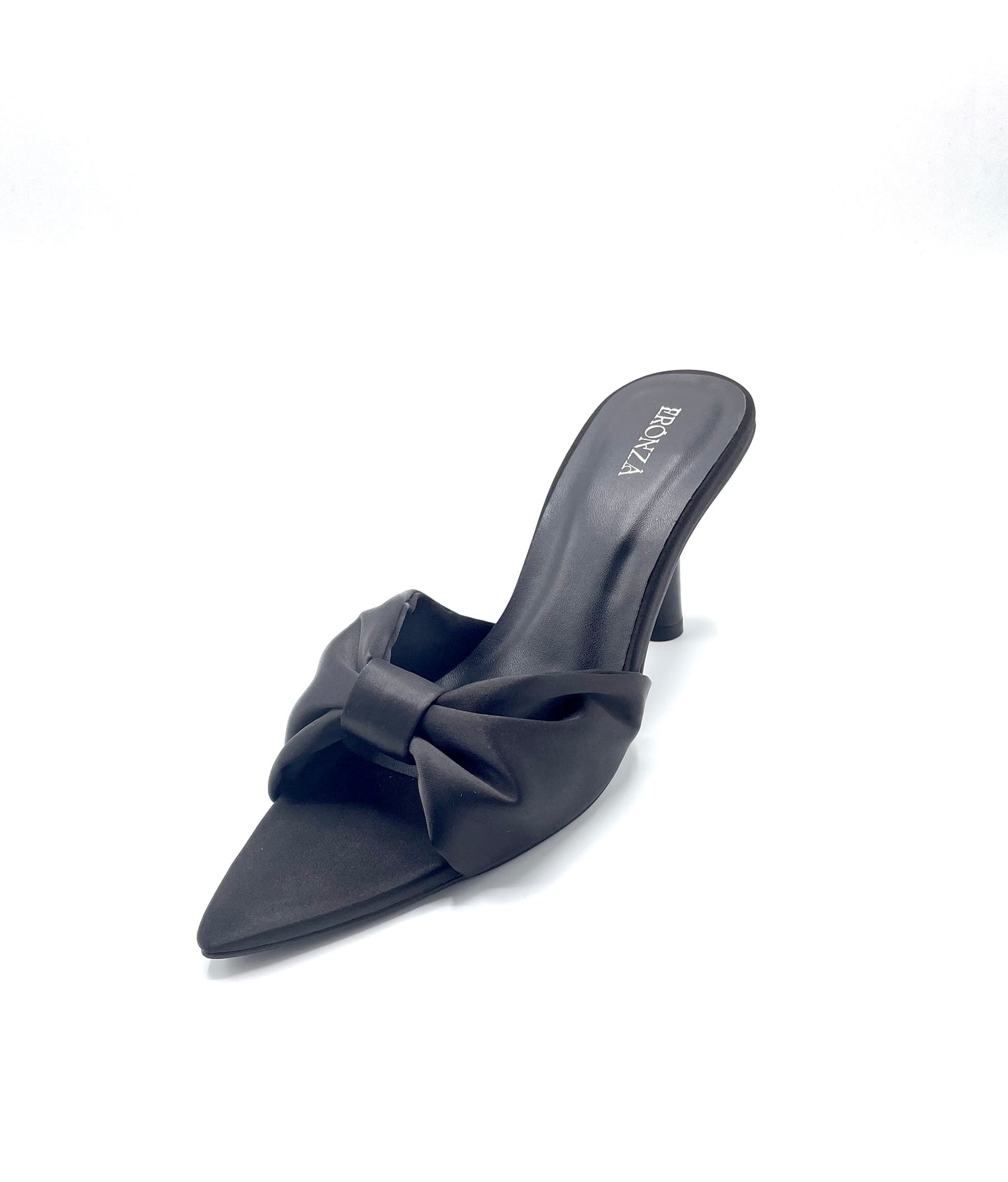 OBSIDIAN KNOT